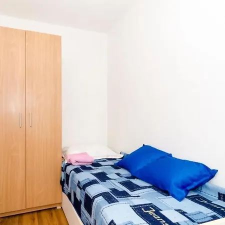 Zuronja-one-bedroom With Sea View 1 *