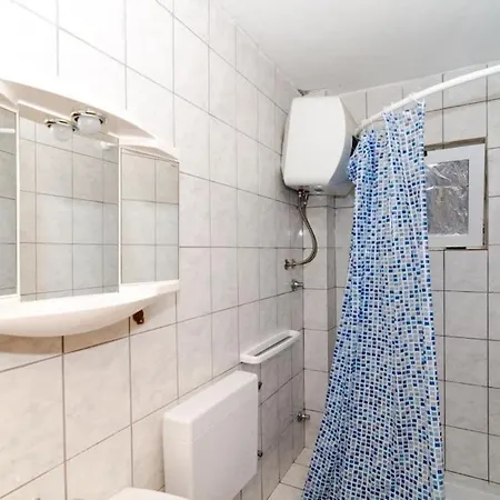 Zuronja-one-bedroom With Sea View 1 Apartment